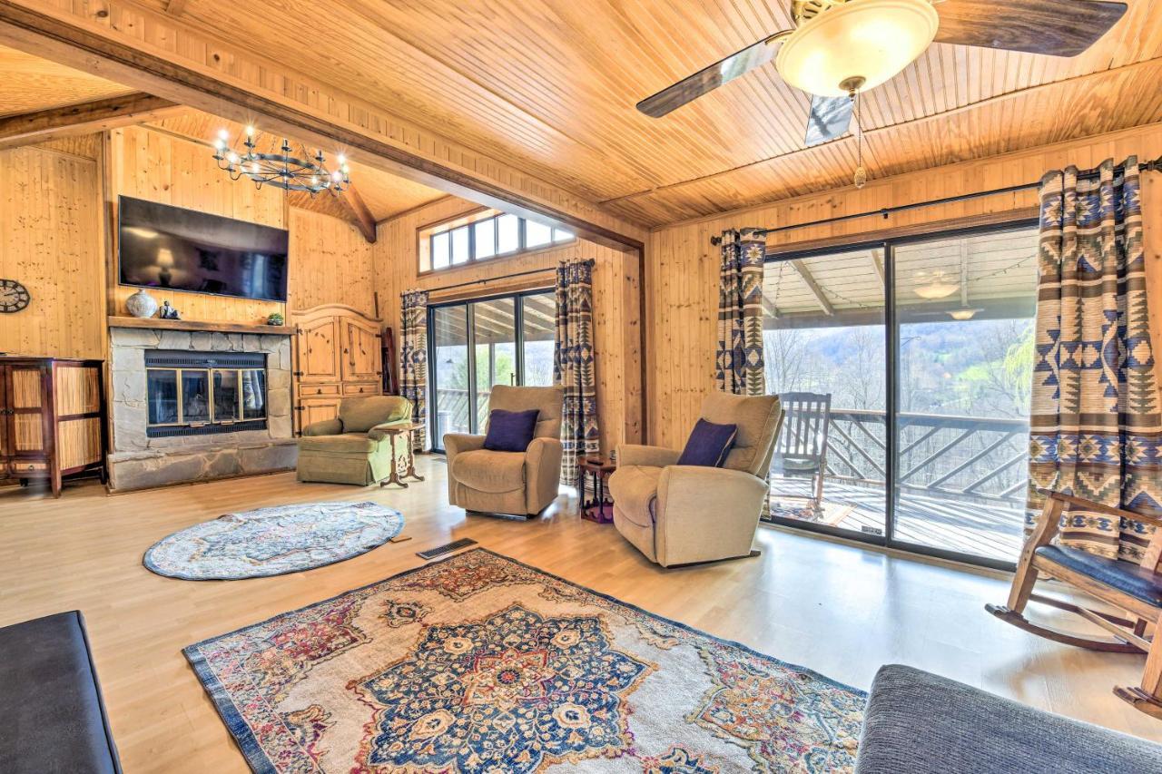 Best Location - Maggie Valley Cabin With Hot Tub! Buitenkant foto